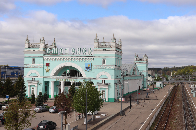 О народных художественных промыслах регионов прохождения МЖД рассказывает выставка на вокзале Смоленска
