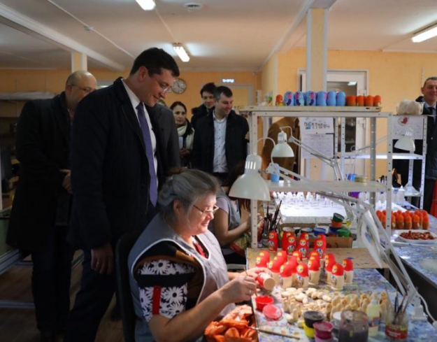 Губернатор Нижегородской области пообещал поддержку производителю матрёшек