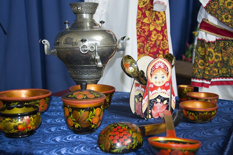 Фестиваль «Мир русского фольклора» познакомил гостей с русскими народными промыслами