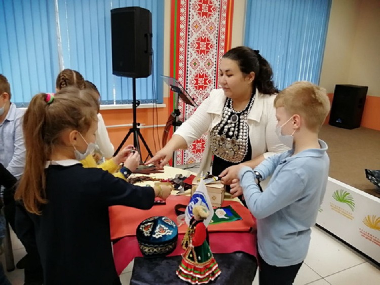 Фестиваль народных промыслов «Волшебное лукошко» проходит во Владимире