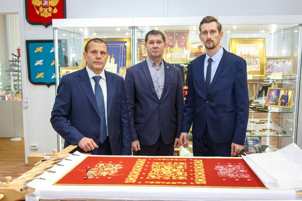 Стенд «Торжокские золотошвеи» открылся в Доме музеев на ВДНХ