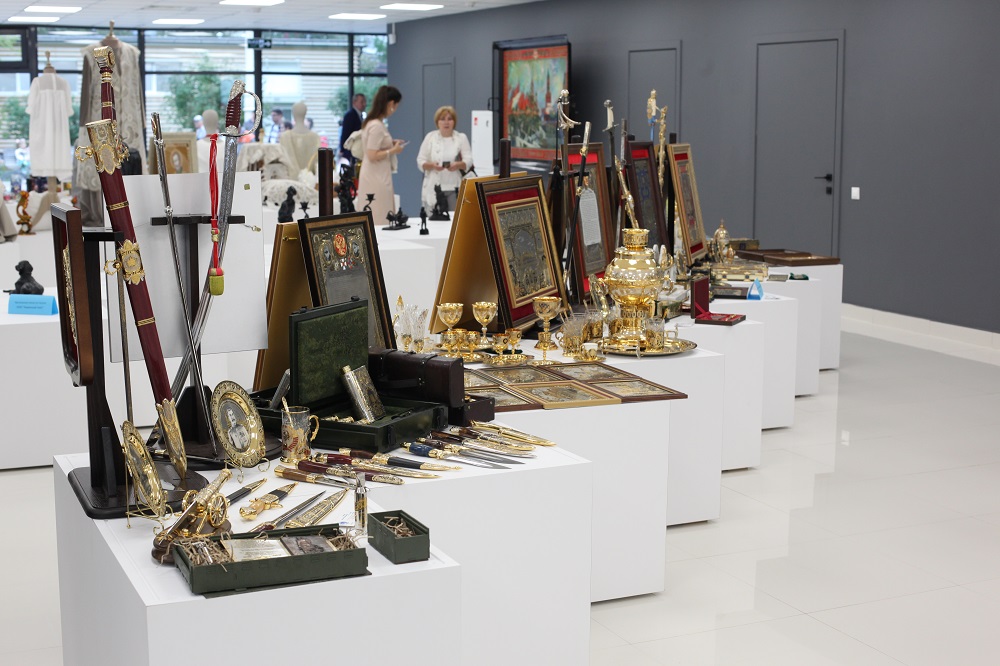 Выставка актуального народного искусства открылась в 457 павильоне ВДНХ