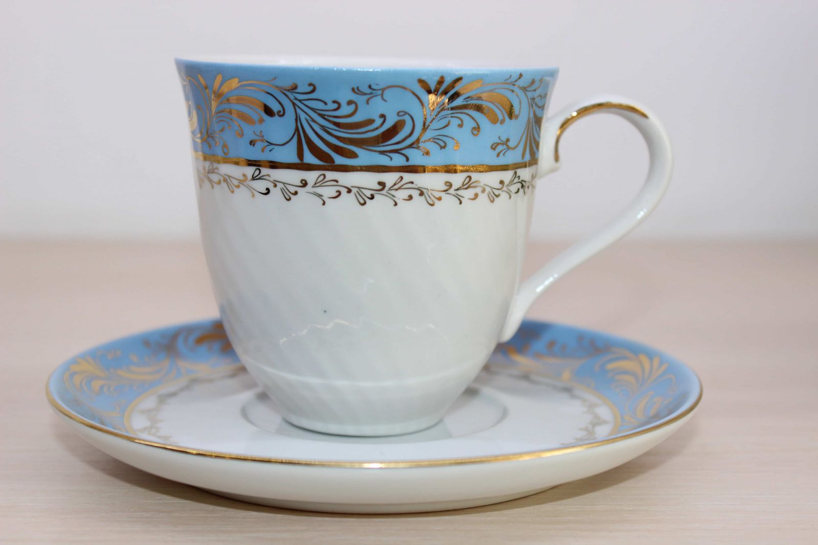 Чайная пара цветная полоса (форма витая) голубая