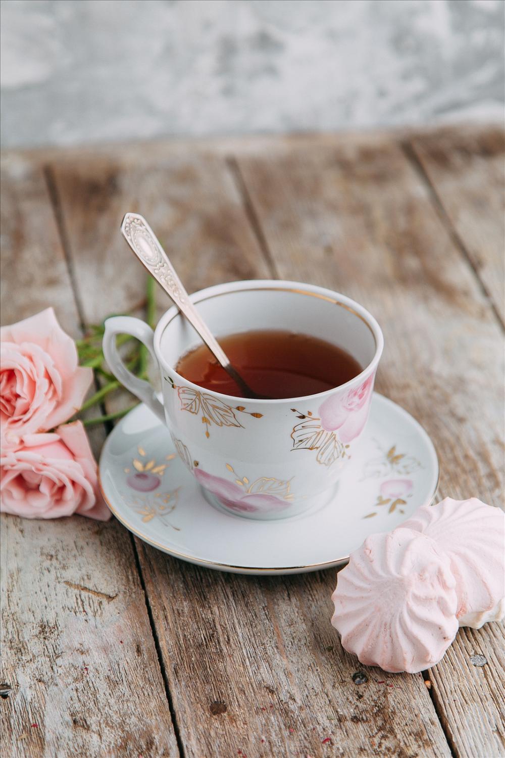 Чайная пара зимний день роспись розовые розы